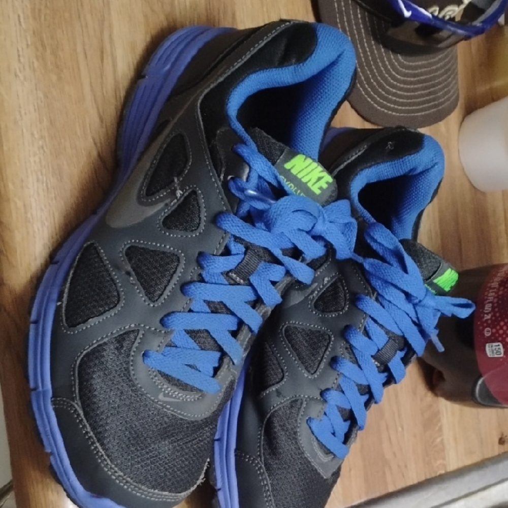 Nike Men's Black and Blue Athletic Shoes